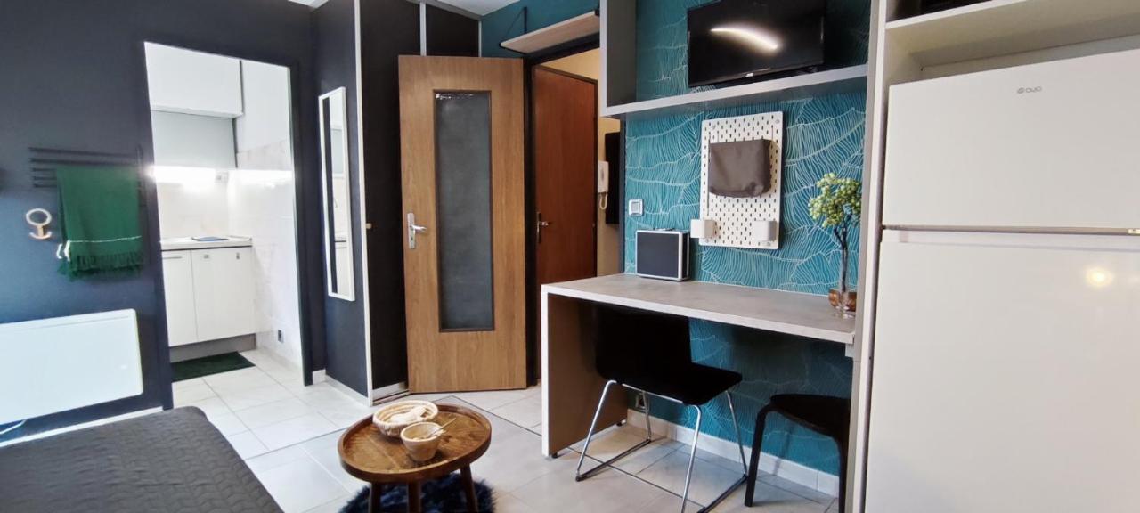 Apartment Michelet Climatise Avec Balcon Et Parking Ferme
