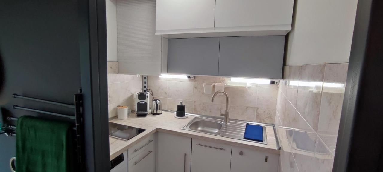 Apartment Michelet Climatise Avec Balcon Et Parking Ferme