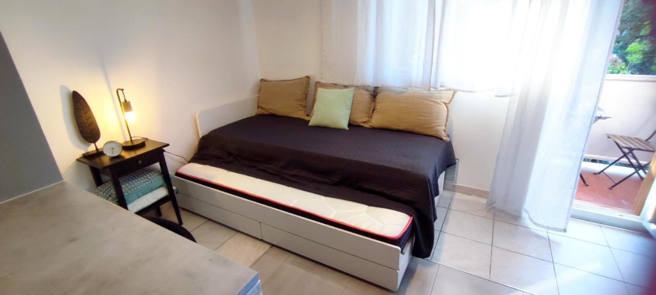 Michelet Climatise Avec Balcon Et Parking Ferme Apartment