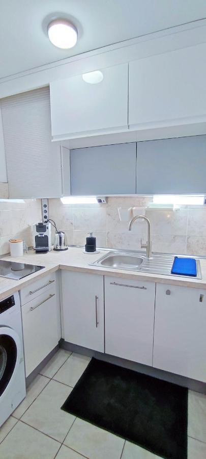 Michelet Climatise Avec Balcon Et Parking Ferme Apartment *